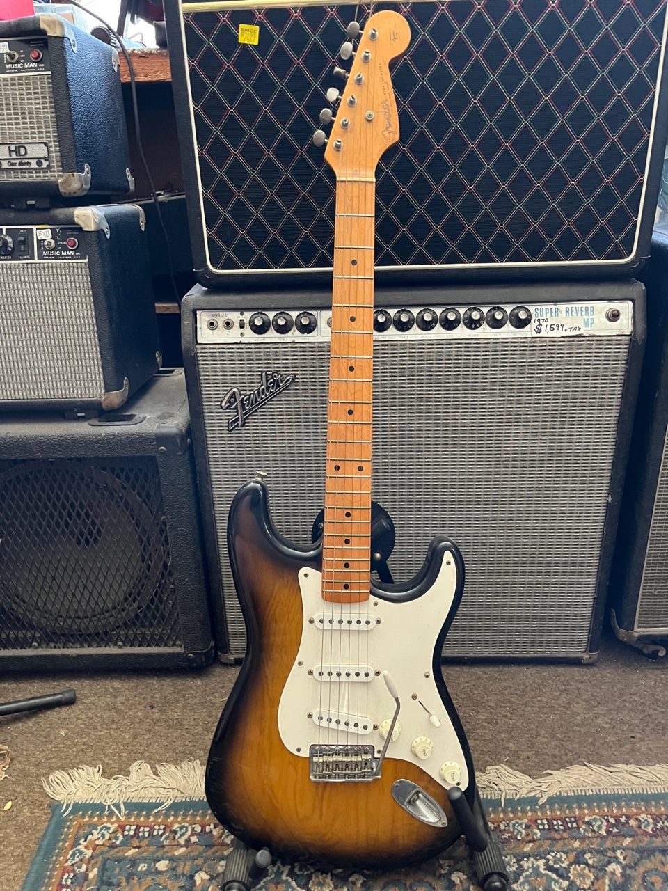 94′ 40th anniversary strat #1071 of 1,954 made in 1994 w/ orig. coffin case $2,500
